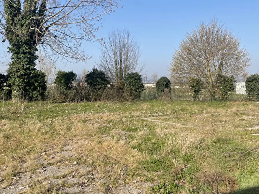 Immagine 5 di Rustico / casale in vendita  in Strada Sant'Antonino a Vicenza