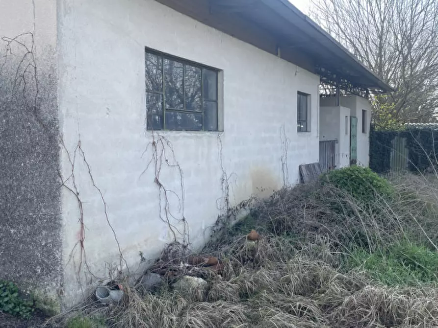 Immagine 13 di Rustico / casale in vendita  in Strada Sant'Antonino a Vicenza