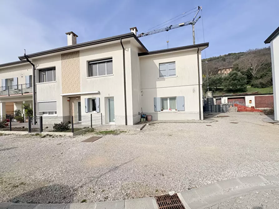Immagine 5 di Appartamento in vendita  in Via Chiesa Cinto a Cinto Euganeo