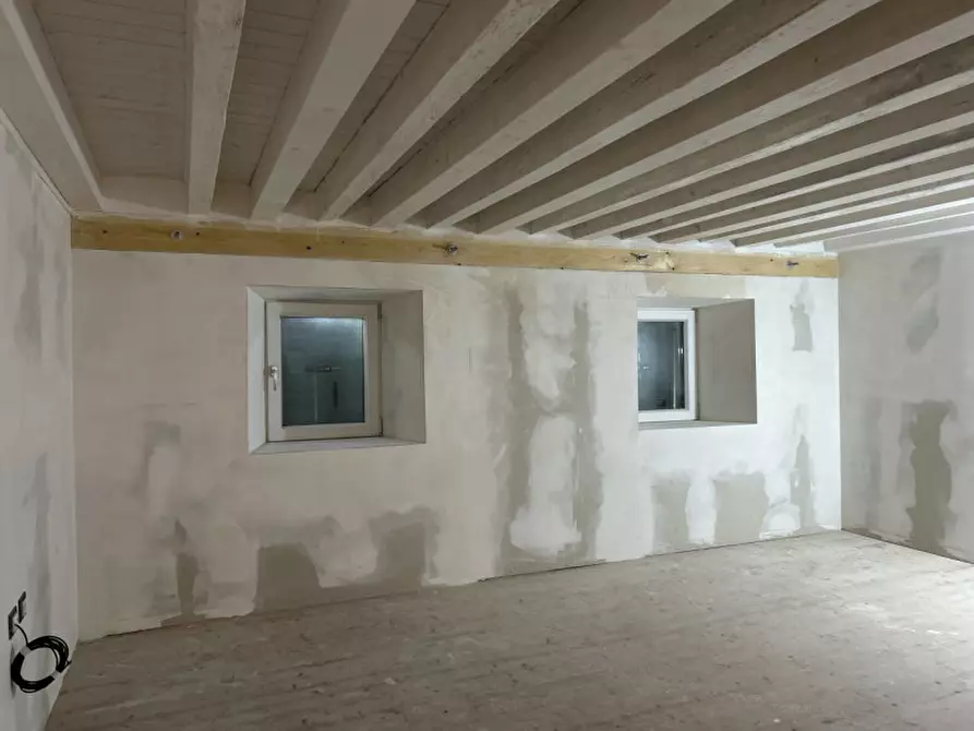 Immagine 2 di Rustico / casale in vendita  in contrada Pazzocco a Roverè Veronese