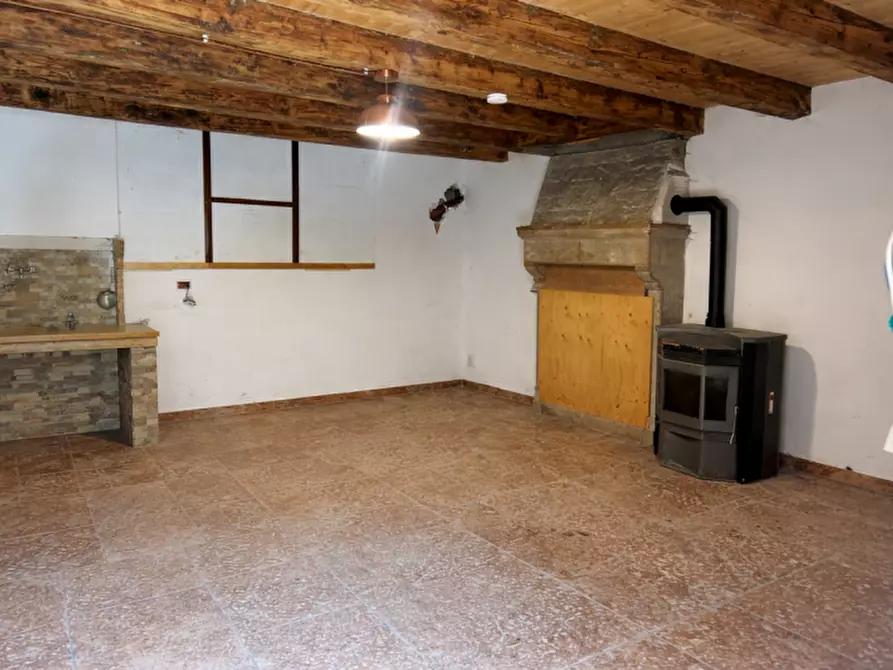 Immagine 4 di Rustico / casale in vendita  in contrada Pazzocco a Roverè Veronese
