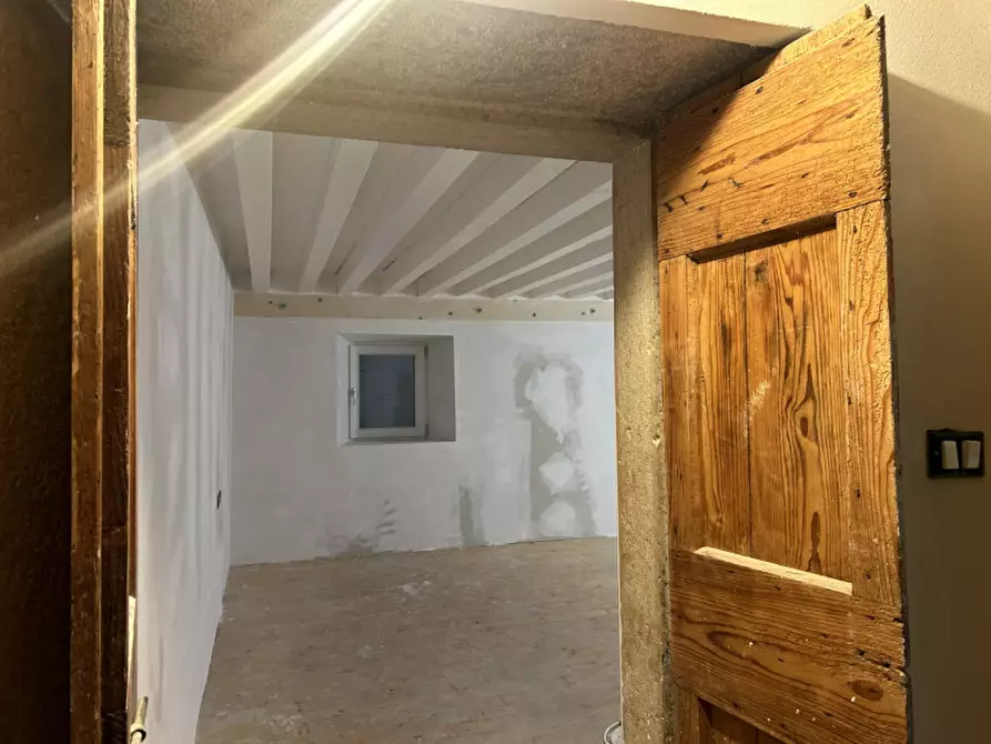 Immagine 6 di Rustico / casale in vendita  in contrada Pazzocco a Roverè Veronese