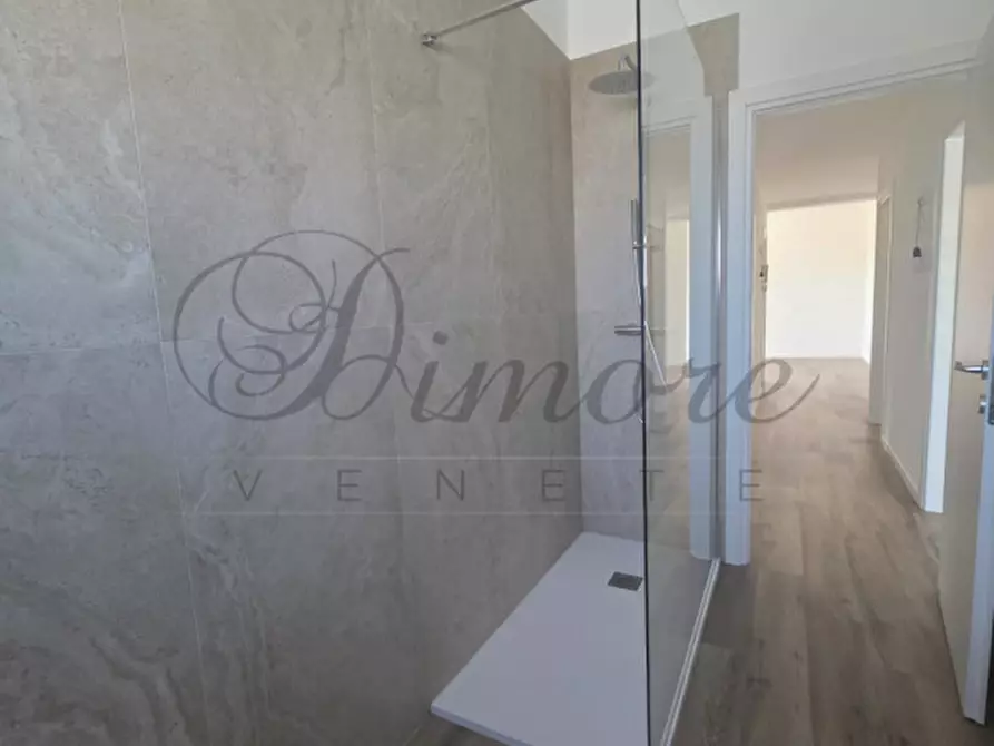 Immagine 8 di Appartamento in vendita  in Via Porara a Mirano