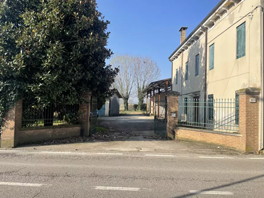 Immagine 4 di Terreno in vendita  in Strada Sant'Antonino a Vicenza