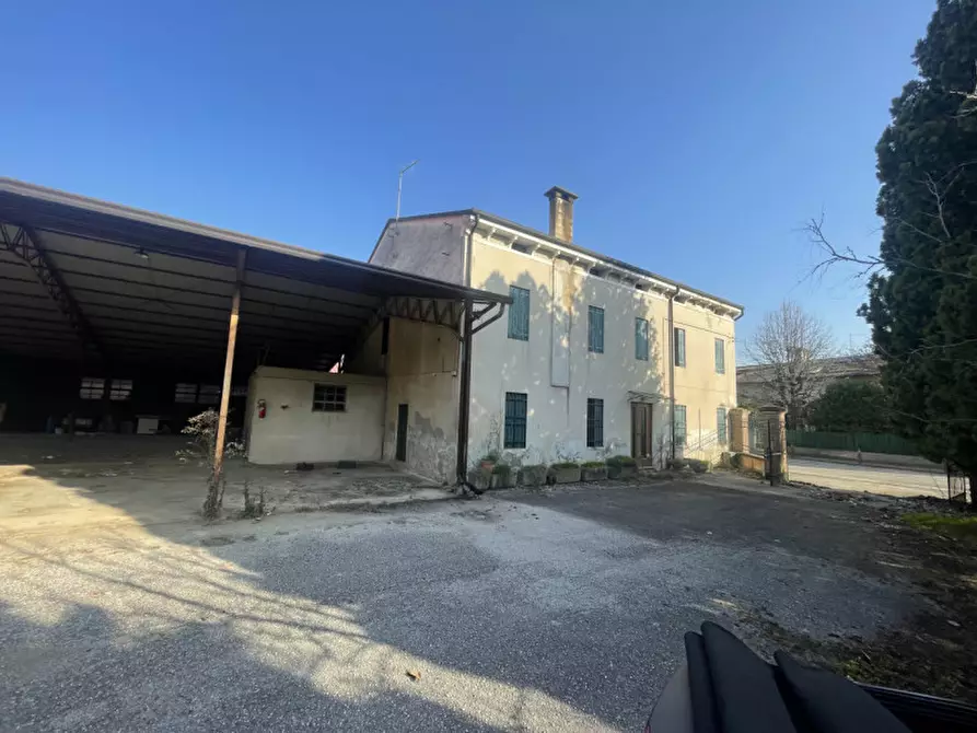 Immagine 6 di Terreno in vendita  in Strada Sant'Antonino a Vicenza