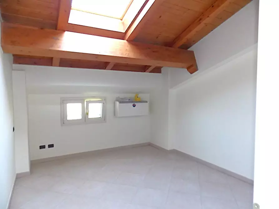 Immagine 12 di Appartamento in vendita  in Via Emilia, 379 a Anzola Dell'emilia