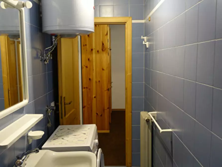 Immagine 9 di Appartamento in vendita  in Malè, via 4 Novembre a Malè