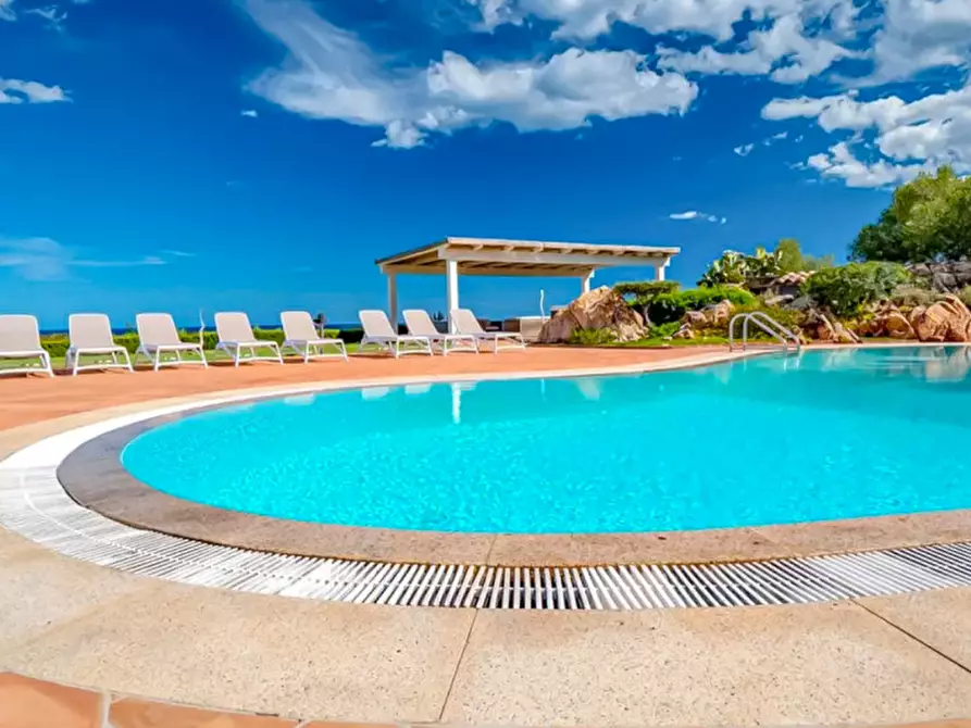 Immagine 2 di Hotel in vendita  in lu fraili sopra a San Teodoro