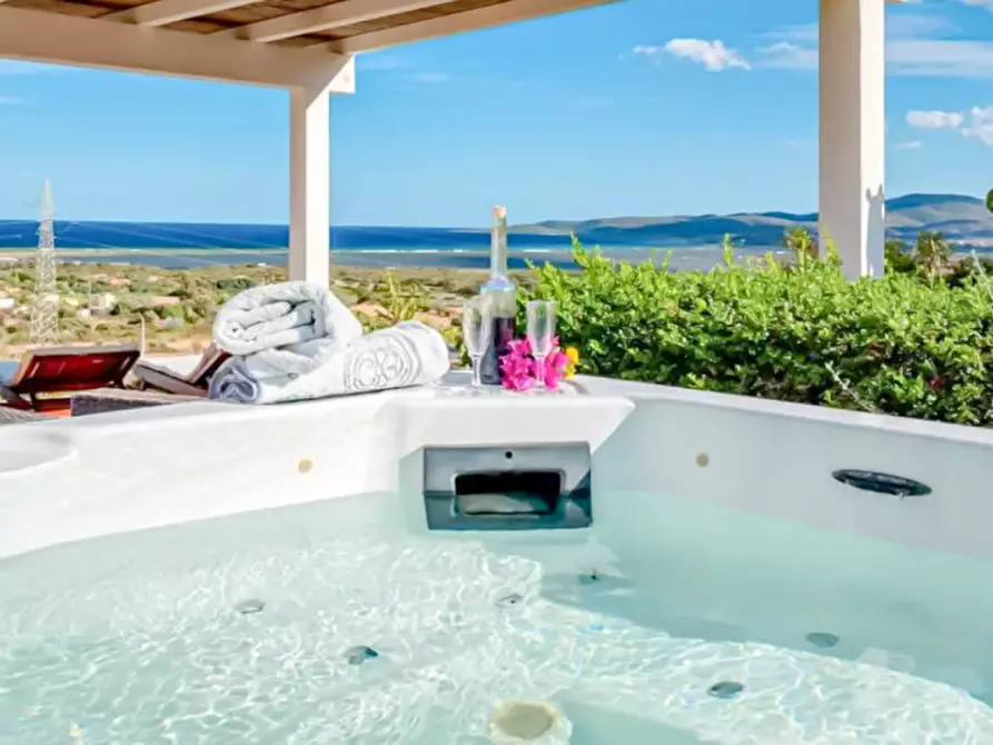 Immagine 3 di Hotel in vendita  in lu fraili sopra a San Teodoro