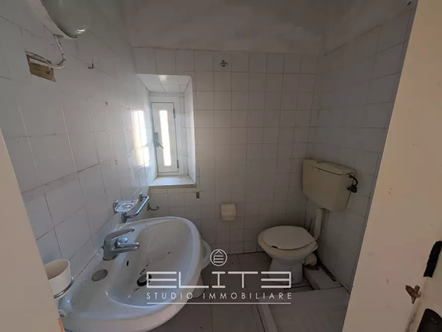 Immagine 3 di Appartamento in vendita  in Via Marsala a Ancona