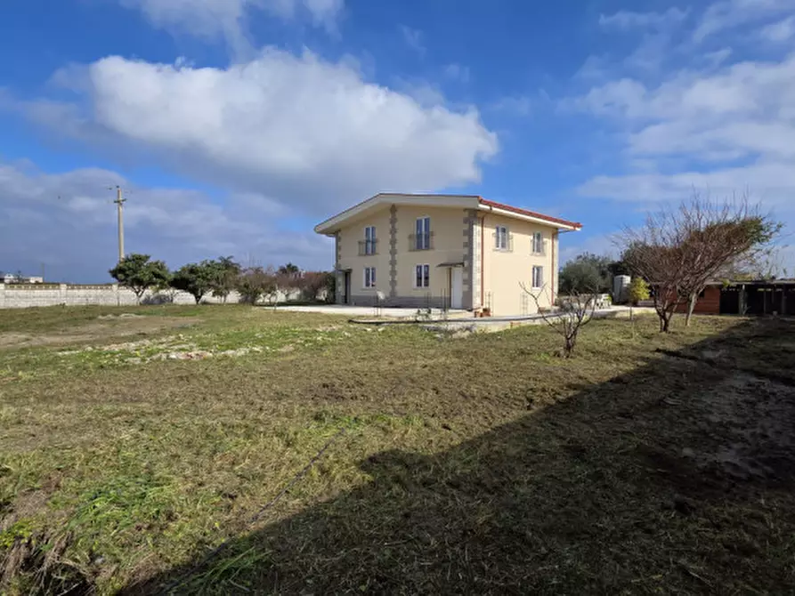 Immagine 2 di Magazzino in vendita  in Via Santa Marina a Milazzo