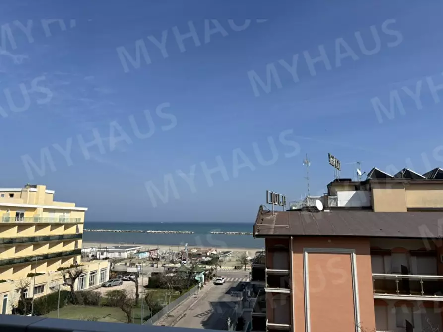 Immagine 2 di Appartamento in vendita  in Viale Caravaggio, 28 a Cesenatico
