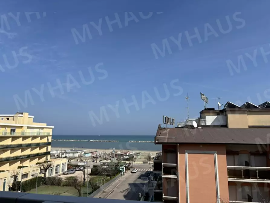 Immagine 6 di Appartamento in vendita  in Viale Caravaggio, 28 a Cesenatico