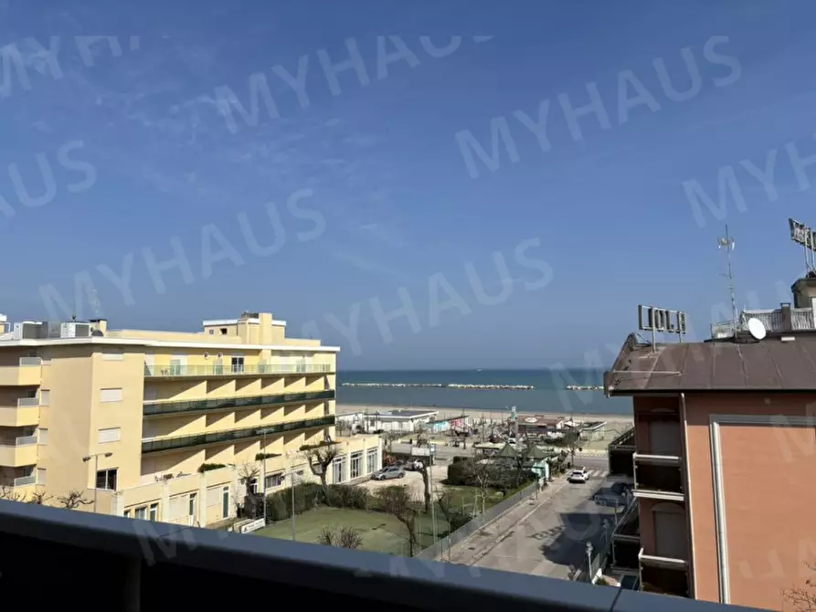 Immagine 15 di Appartamento in vendita  in Viale Caravaggio, 28 a Cesenatico