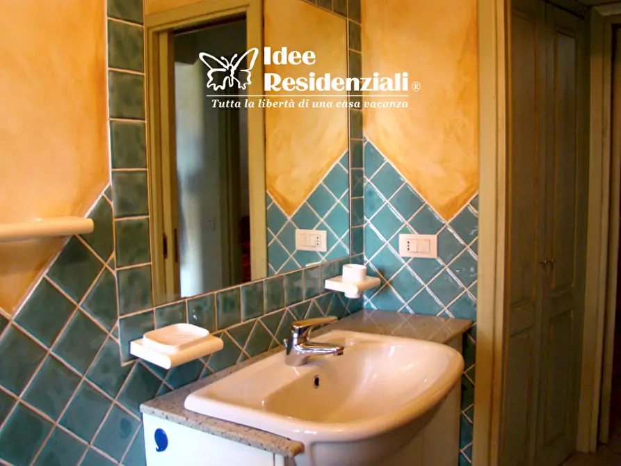 Immagine 11 di Appartamento in vendita  in via mannoni barrabisa a Palau