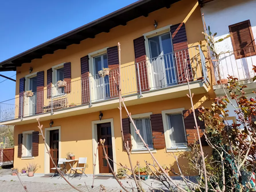 Immagine 2 di Casa indipendente in vendita  in Via Casalino 37 a Camino