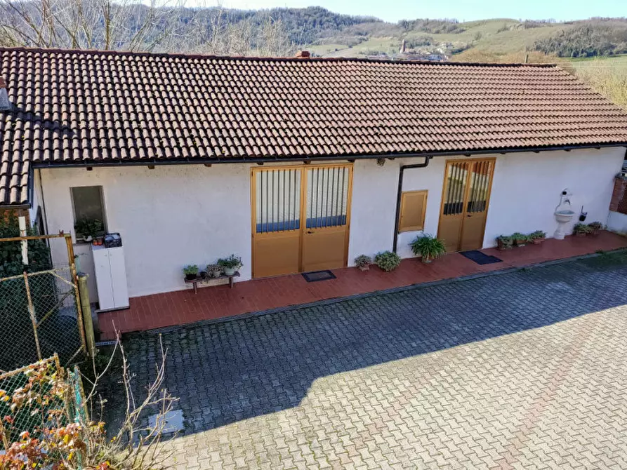 Immagine 10 di Casa indipendente in vendita  in Via Casalino 37 a Camino