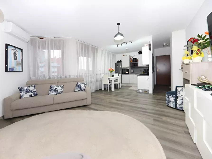 Immagine 7 di Appartamento in vendita  in Via Bertacciola a Bovisio-Masciago