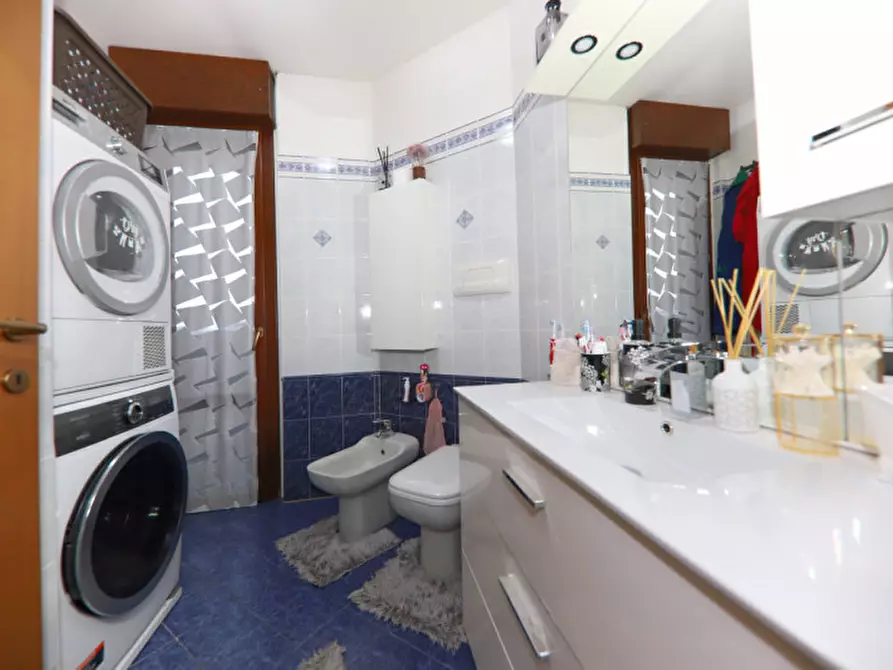 Immagine 11 di Appartamento in vendita  in Via Bertacciola a Bovisio-Masciago