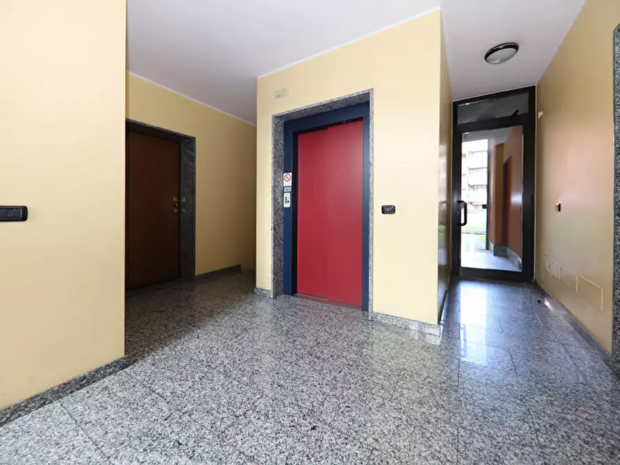 Immagine 15 di Appartamento in vendita  in Via Bertacciola a Bovisio-Masciago