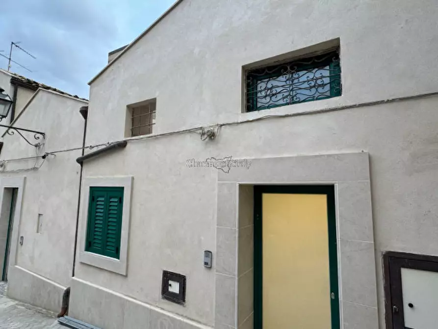 Immagine 1 di Casa indipendente in vendita  in Via San Martino a Modica