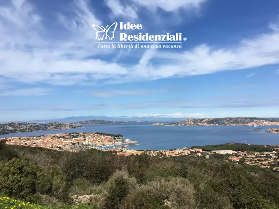 Immagine 2 di Villa in vendita  in via panoramica a Palau