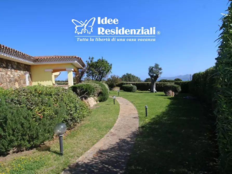 Immagine 9 di Villa in vendita  in via panoramica a Palau