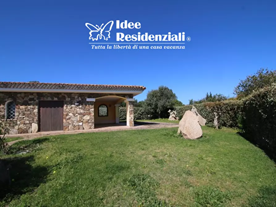 Immagine 10 di Villa in vendita  in via panoramica a Palau