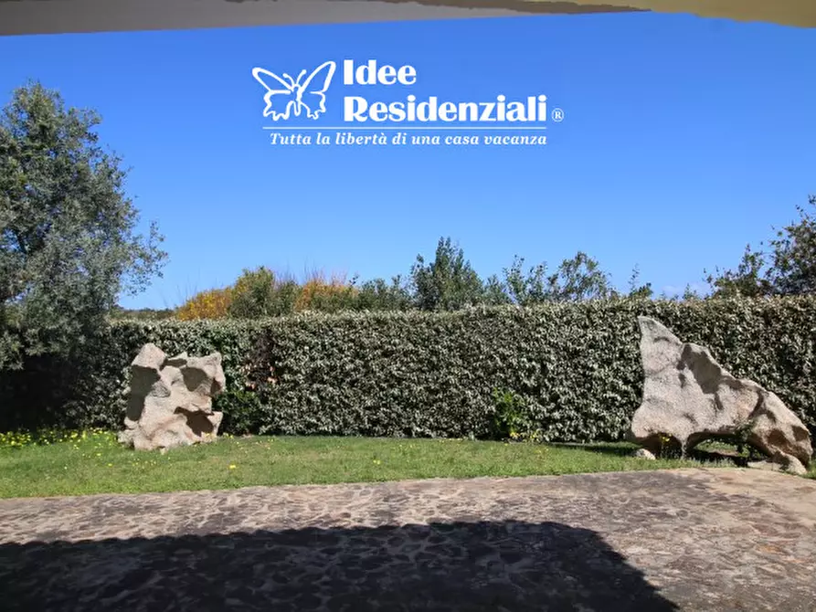 Immagine 11 di Villa in vendita  in via panoramica a Palau