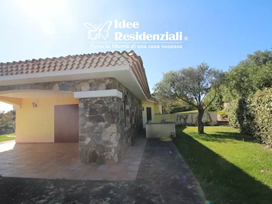 Immagine 12 di Villa in vendita  in via panoramica a Palau