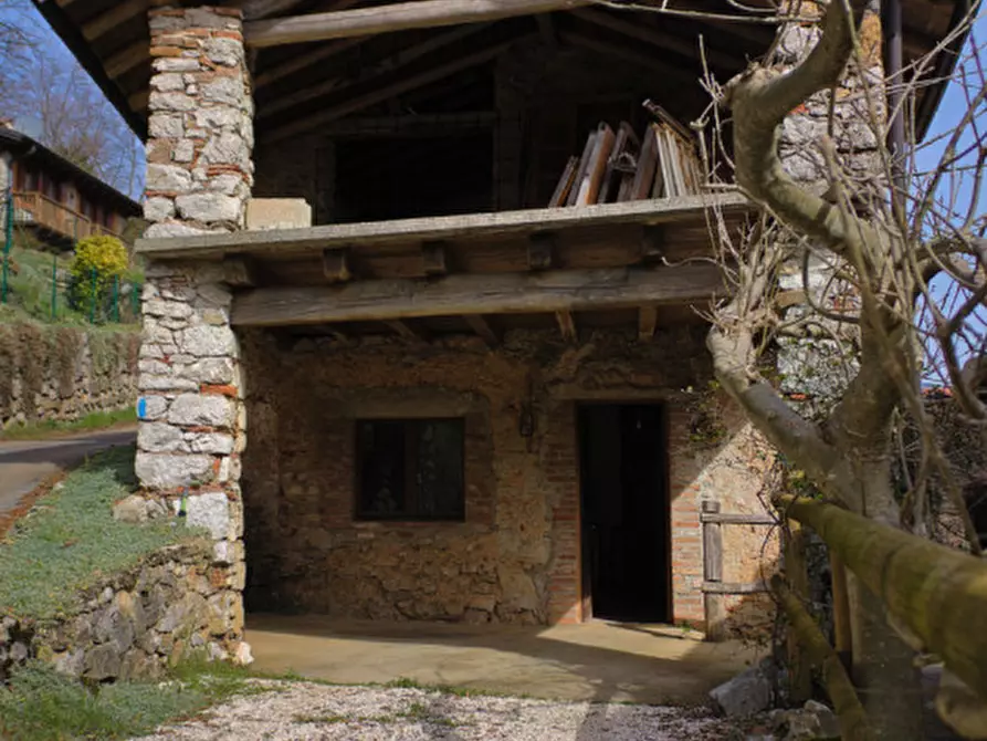 Immagine 4 di Rustico / casale in vendita  in riolo a Schio