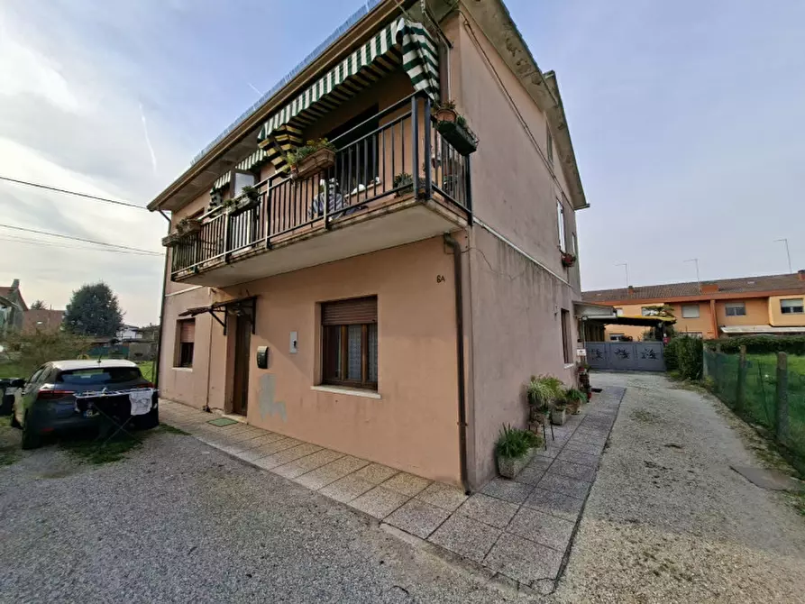 Immagine 1 di Appartamento in vendita  in Via Porto Menai a Mira