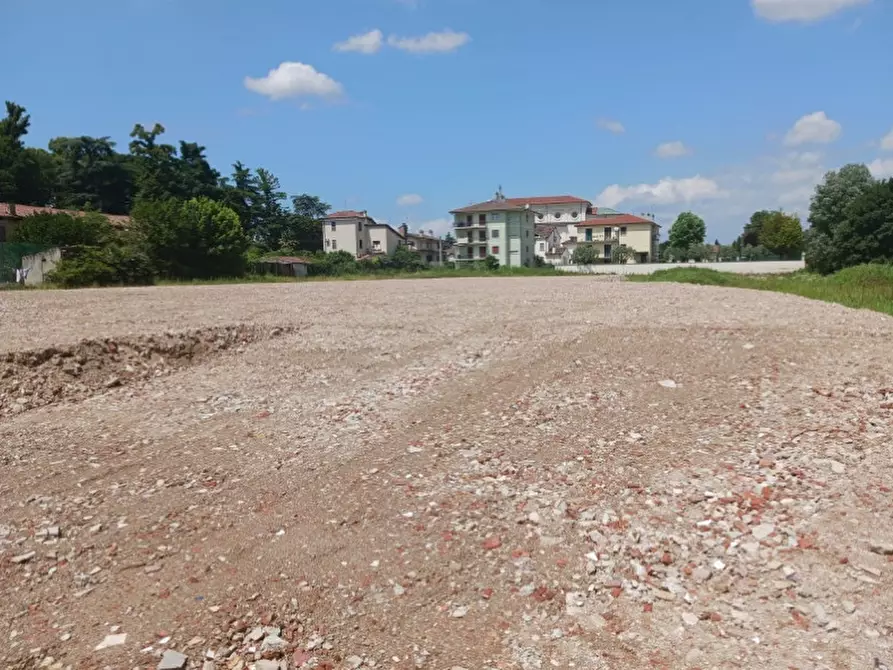 Immagine 2 di Terreno in vendita  in Campedello a Vicenza