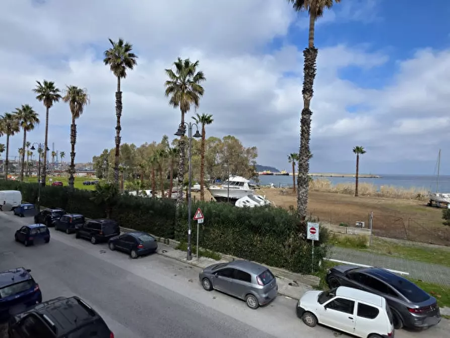 Immagine 19 di Appartamento in vendita  in Via Acqueviole,39 a Milazzo