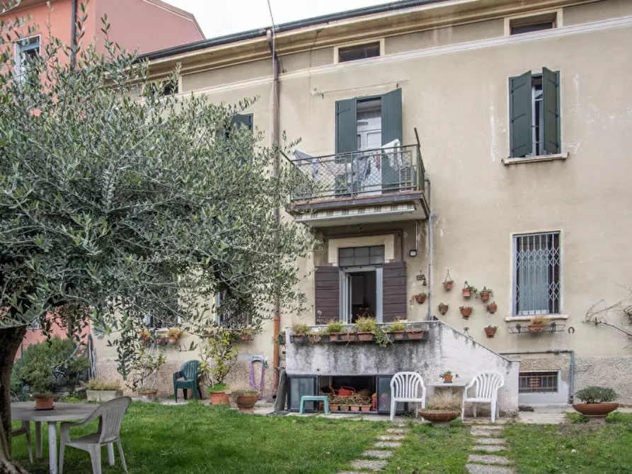 Immagine 3 di Appartamento in vendita  in Via Franco Faccio 20 a Verona