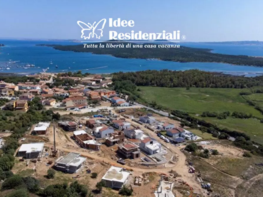 Immagine 6 di Villa in vendita  a Santa Teresa Gallura