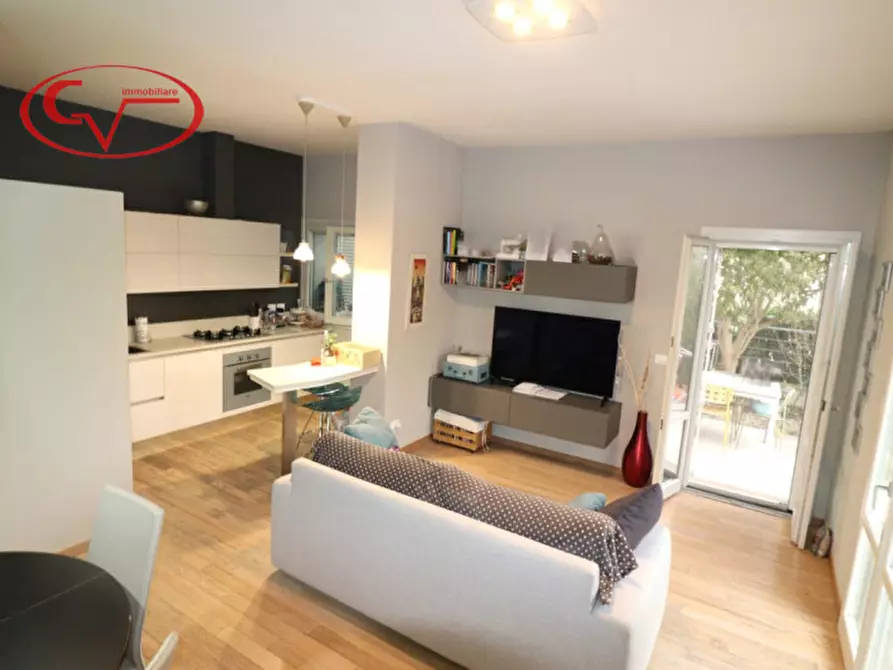 Immagine 5 di Villetta a schiera in vendita  in Via Amerigo Vespucci a Montevarchi