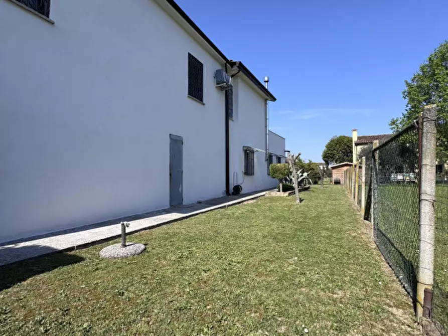 Immagine 9 di Casa indipendente in vendita  a Villa Estense