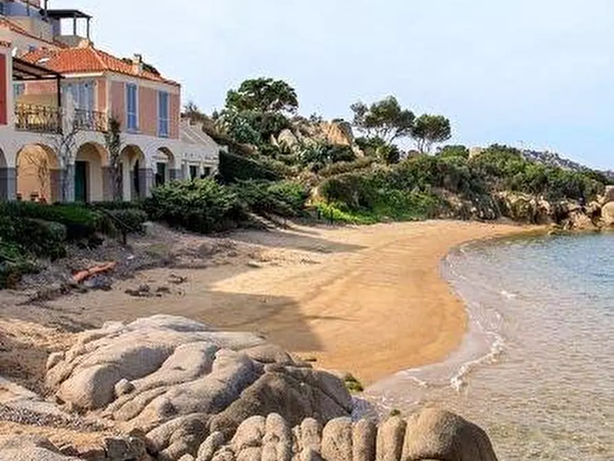 Immagine 1 di Appartamento in vendita  in Porto Faro a Palau