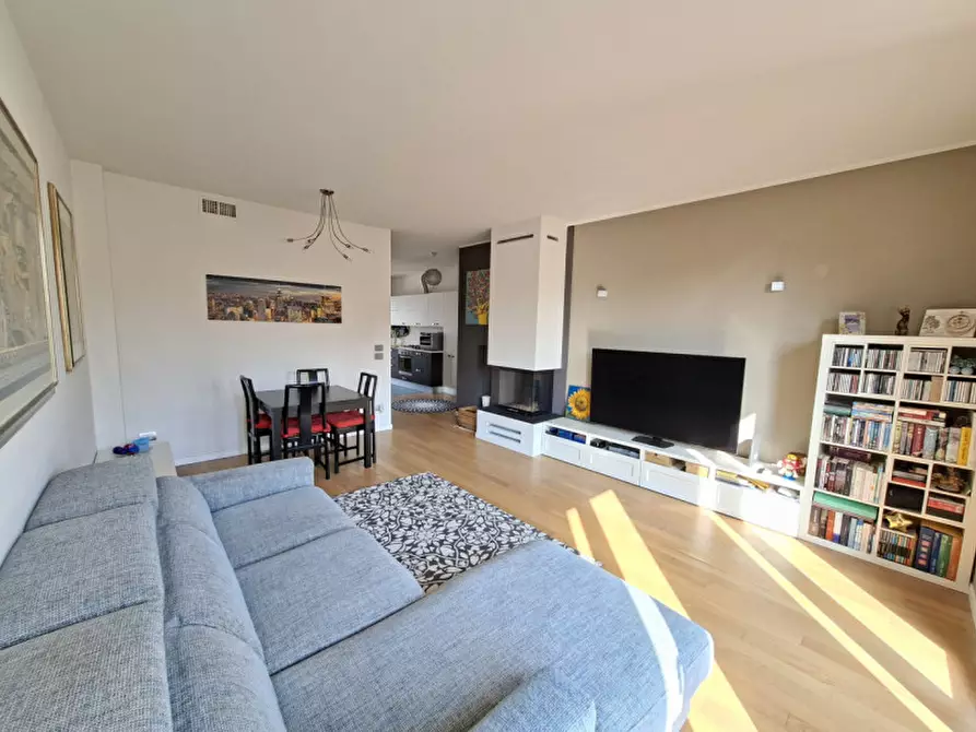 Immagine 1 di Appartamento in vendita  in via Avellino a Padova