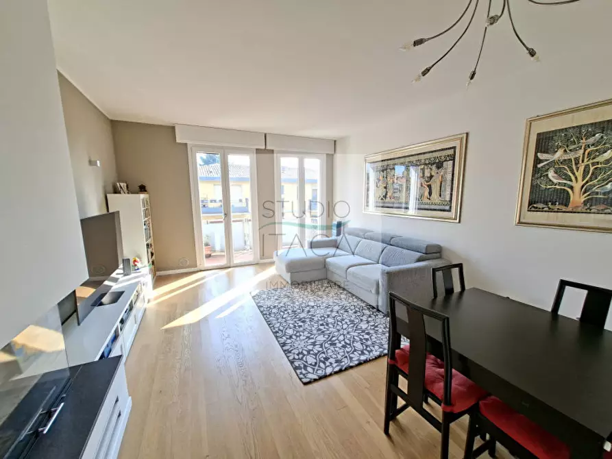 Immagine 6 di Appartamento in vendita  in via Avellino a Padova