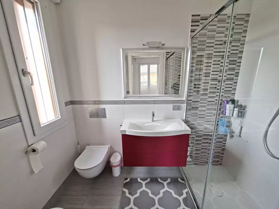 Immagine 27 di Appartamento in vendita  in via Avellino a Padova