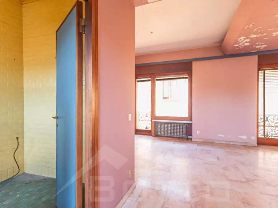 Immagine 4 di Palazzo in vendita  in via Dante 24 a Gozzano