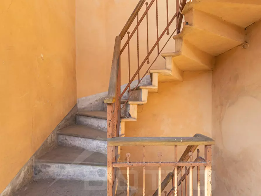 Immagine 16 di Palazzo in vendita  in via Dante 24 a Gozzano