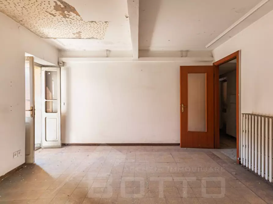 Immagine 18 di Palazzo in vendita  in via Dante 24 a Gozzano