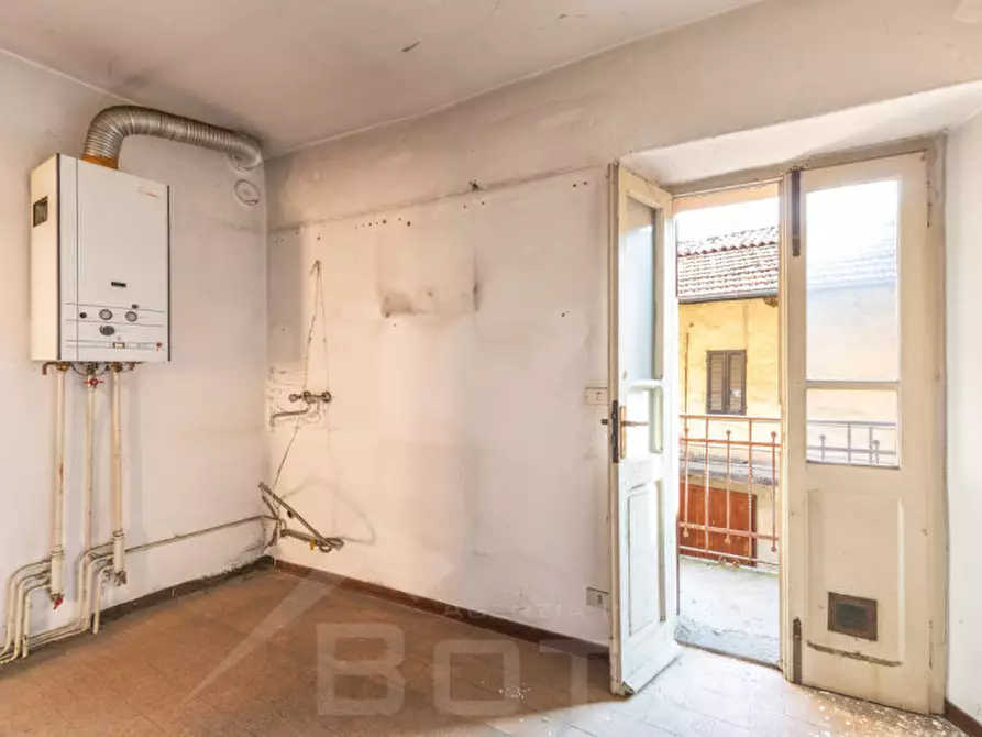 Immagine 22 di Palazzo in vendita  in via Dante 24 a Gozzano