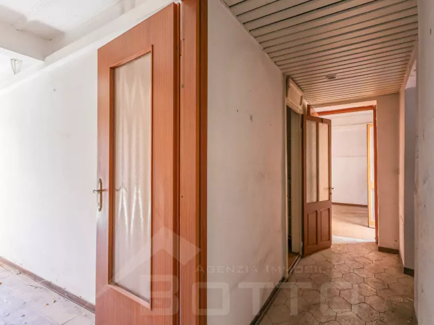 Immagine 23 di Palazzo in vendita  in via Dante 24 a Gozzano