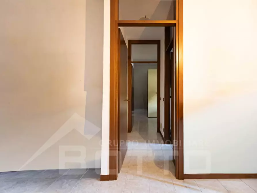 Immagine 11 di Appartamento in vendita  in Via Pascal n.12 a Novara