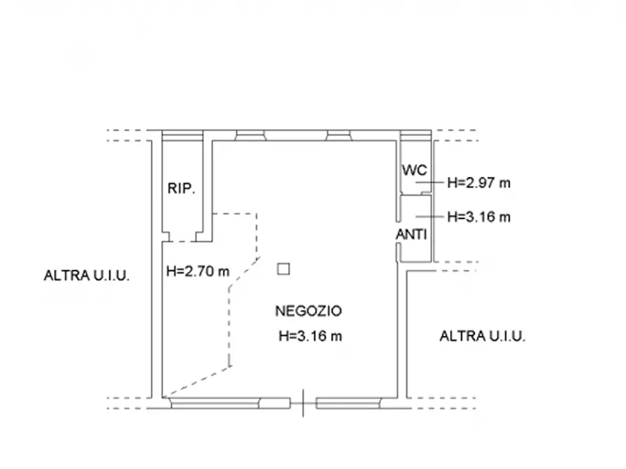 Immagine 11 di Negozio in vendita  in Via Magellano 12e a Negrar di Valpolicella