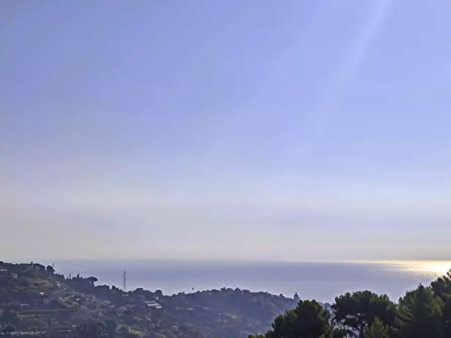 Immagine 2 di Casa bifamiliare in vendita  in Via Ludovico Ariosto a San Remo